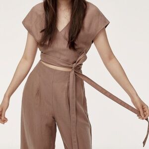 Aritzia Wilfred brown jumpsuit with adjustable tie waist and wide leg size 6
